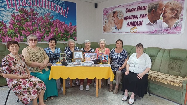 Кубанская казачка Клара Лучко